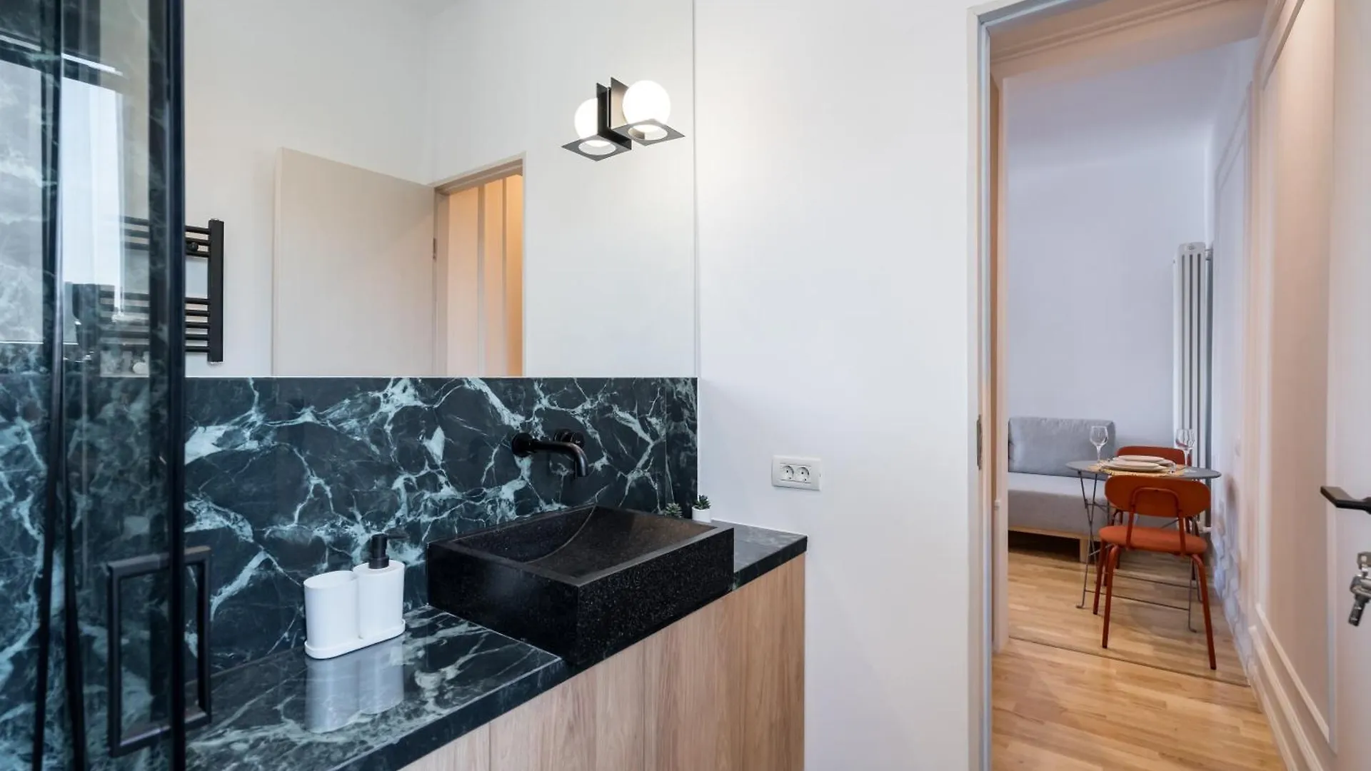 Echo Studio Bucharest 0*,  Romania