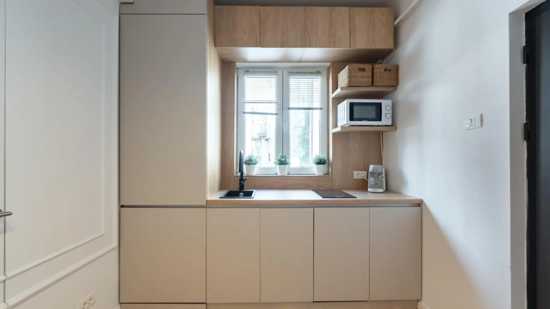 Echo Studio Bucharest Apartment