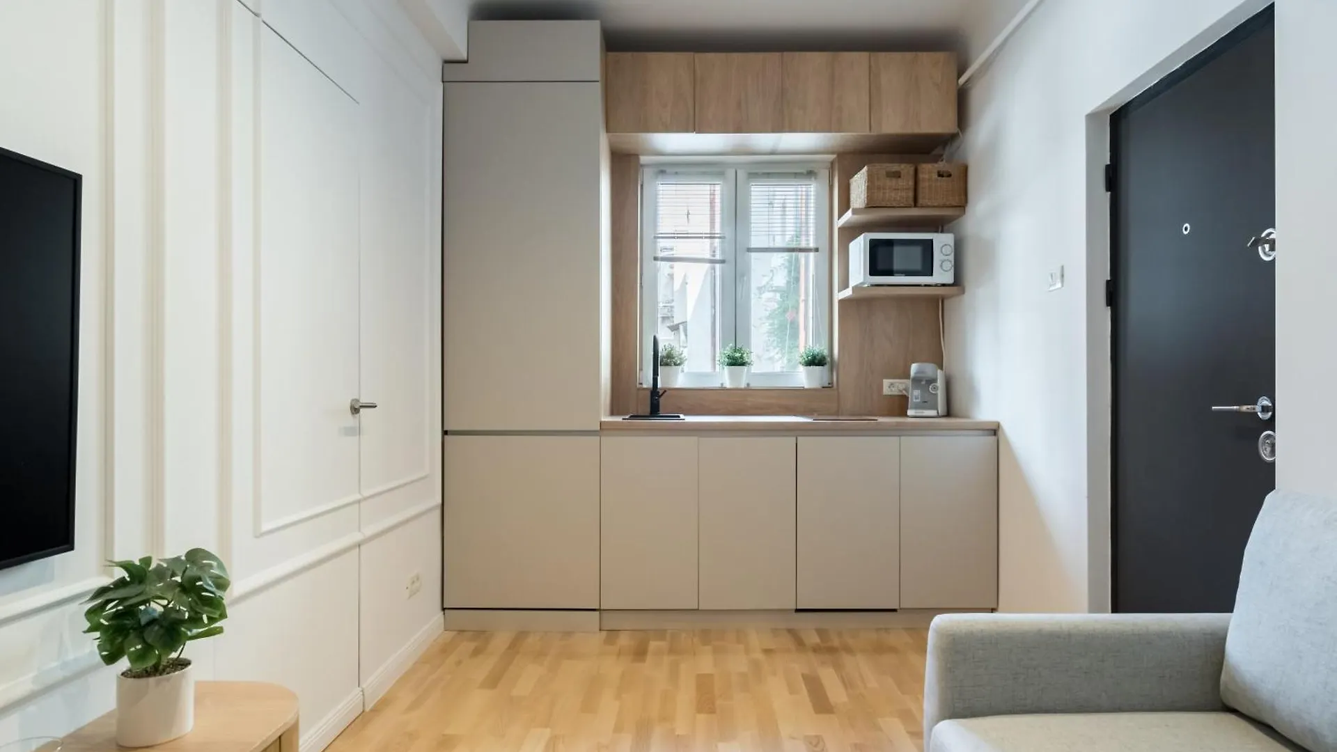 Echo Studio Bucharest Apartment